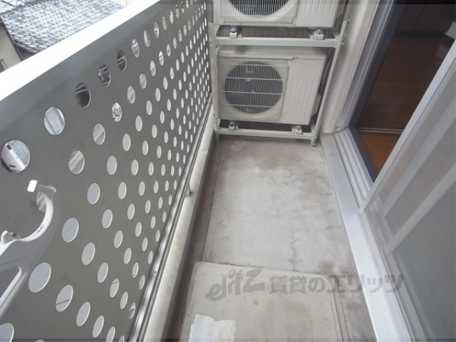 バルコニー　外干しできます