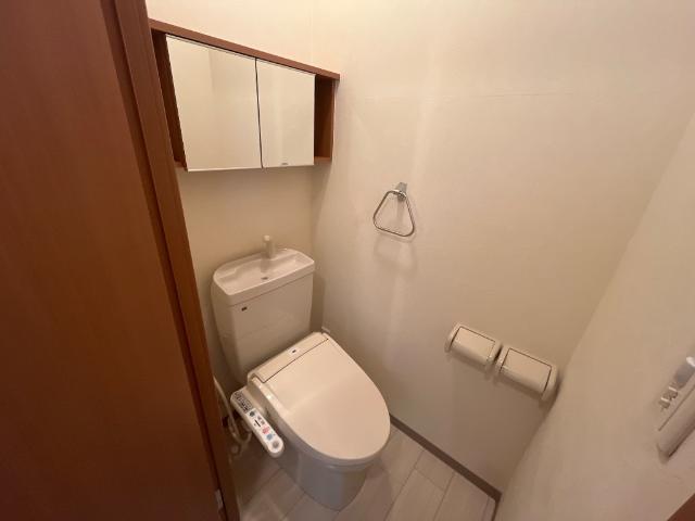 トイレ　シャワー付トイレ