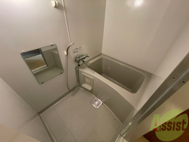 バス・シャワールーム　浴槽になります。疲れをゆっくり癒しましょう。