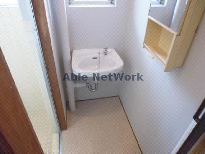 洗面設備　洗面同型タイプ