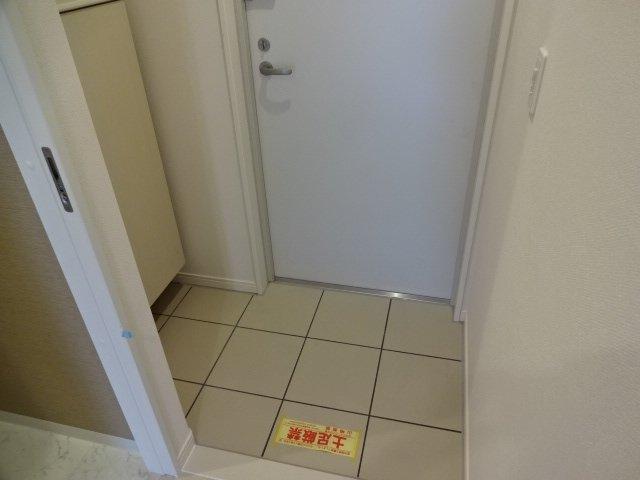 玄関　【人気！おすすめ物件！！】お問い合わせはお早めに♪
