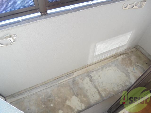 バルコニー　いたって普通のバルコニーです。