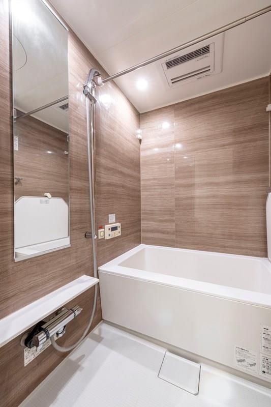 バス・シャワールーム　■浴室暖房乾燥機能付きバス♪■追焚機能あり！