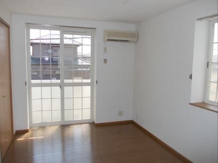 居室・リビング　使いやすい居間です