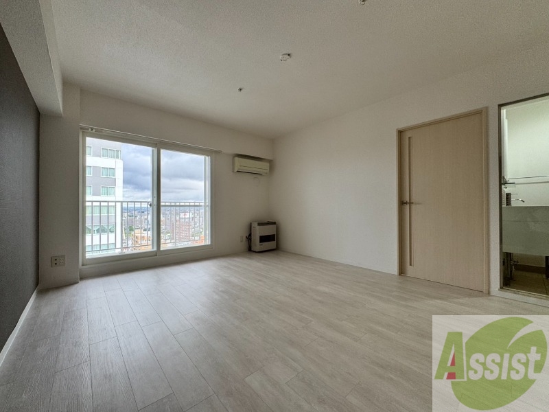 居室・リビング　広くてキレイなお部屋が広がっていて、充実した生活が送れそう。