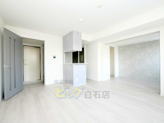 居室・リビング　広々リビングです♪