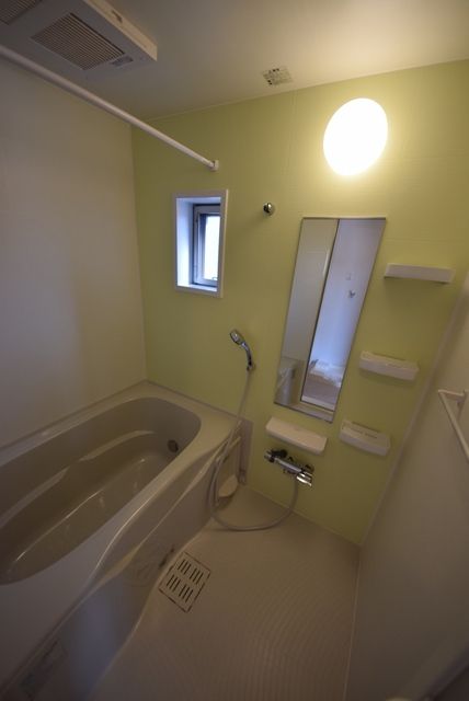バス・シャワールーム　※同タイプ写真