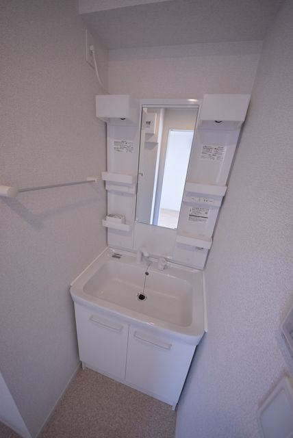 洗面設備　※同タイプ写真