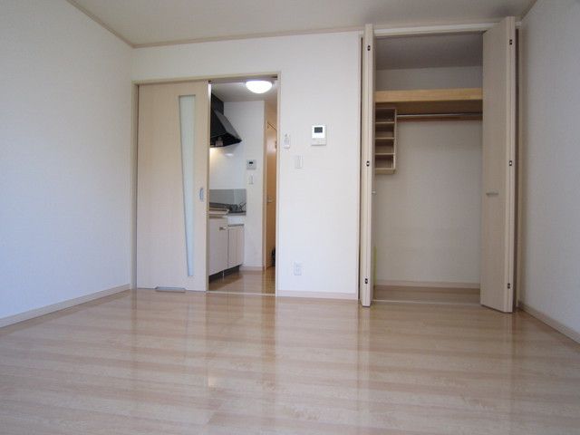 その他部屋・スペース　広々洋室7.3帖☆