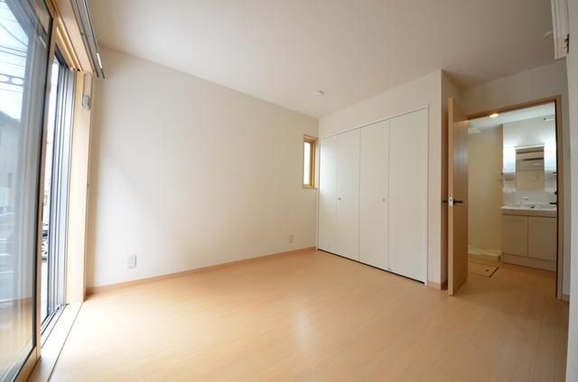 居室・リビング　★明るい洋室です★