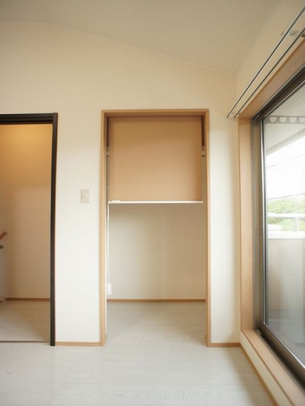 収納　お部屋が広く使える充実収納付きです♪