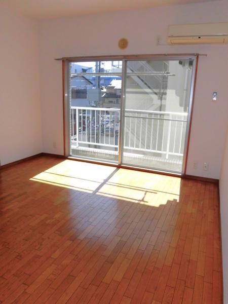 居室・リビング　ＬＤＫ約１２．３帖