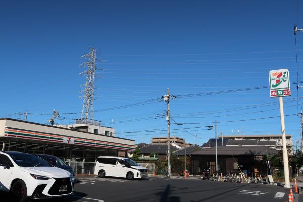 コンビニ　セブンイレブンさいたま文蔵4丁目店（コンビニ）まで240m