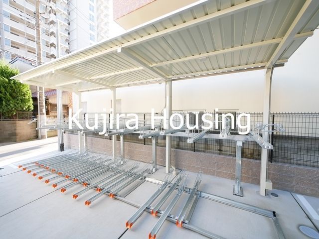 その他共有部分　★屋根付き駐輪場です★