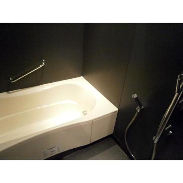 バス・シャワールーム　※写真は同タイプ住戸です。