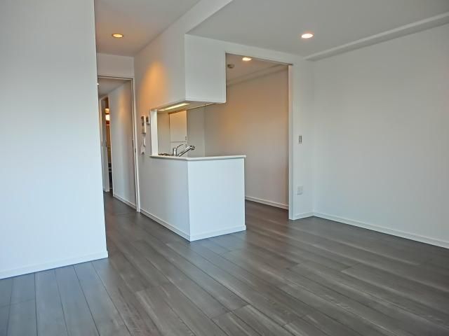 その他部屋・スペース　床暖房付13.4帖広々リビング