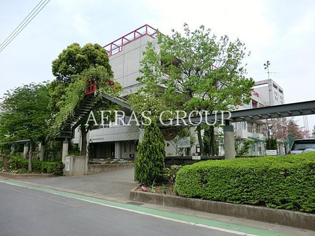 小学校　川口市立戸塚北小学校（小学校）まで870m