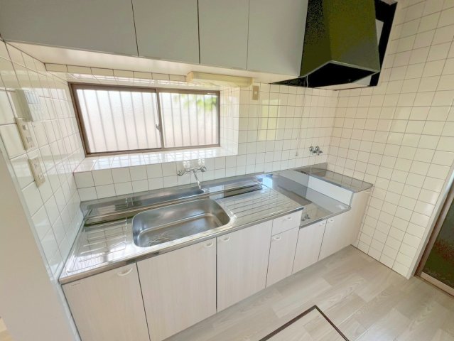 矢田町戸建のキッチン写真