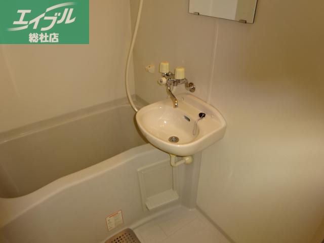 バス・シャワールーム　バス