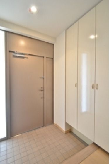 玄関　※別部屋参照