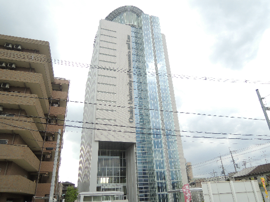 大学・短大　私立大阪経済法科大学八尾駅前キャンパス（大学・短大）まで932m