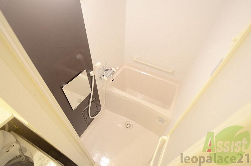 バス・シャワールーム　※物件によって若干タイプは異なります。