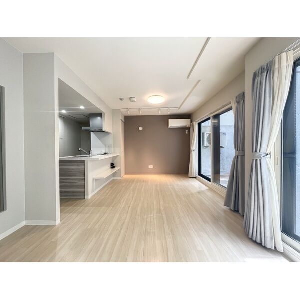 居室・リビング　リビング