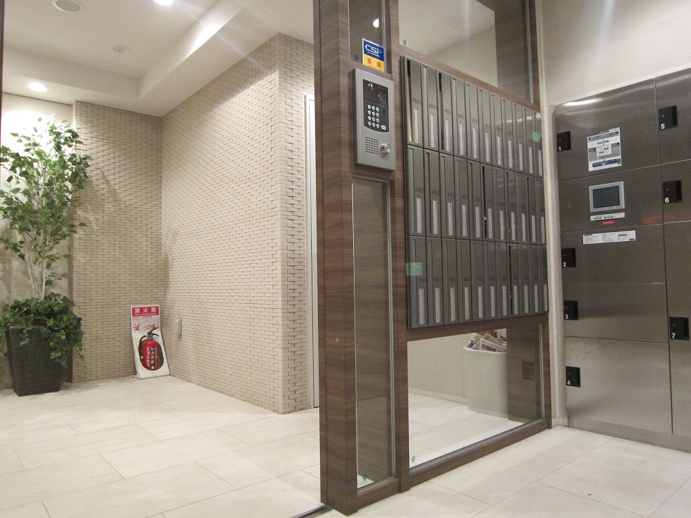 セキュリティ　宅配ボックスもございます