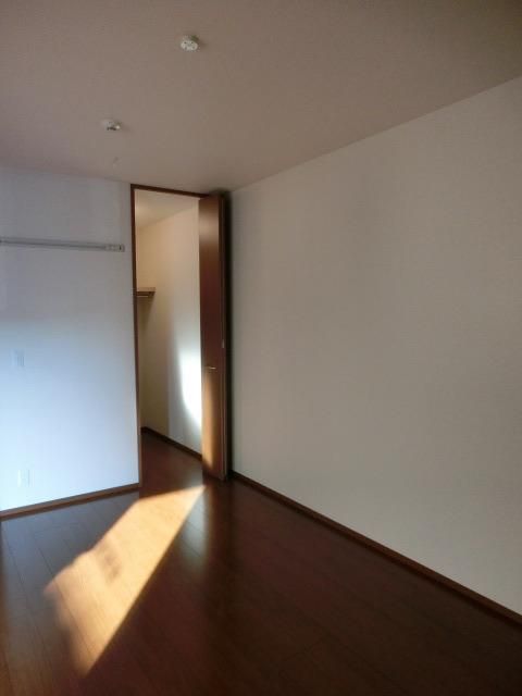 居室・リビング　綺麗な洋室