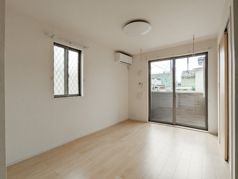 居室・リビング　図面と現状に相違がある場合には現状を優先