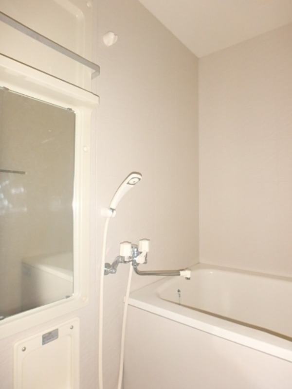 バス・シャワールーム　図面と現状に相違がある場合には現状を優先