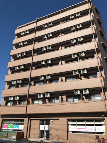 建物外観　☆全室南向きで日当たり良好です☆