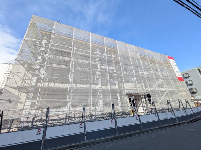 建物外観　建築中