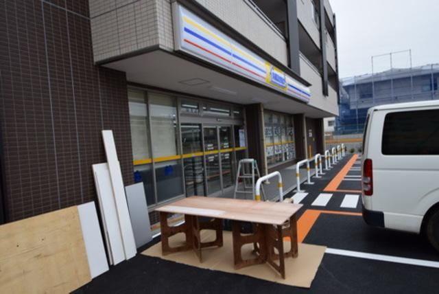 コンビニ　ミニストップ（コンビニ）まで210m