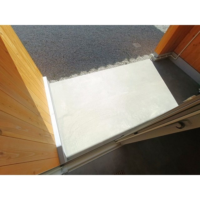 バルコニー　テラス