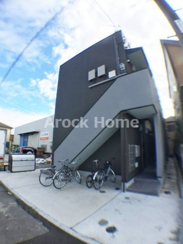 建物外観　外観は落ち着いています