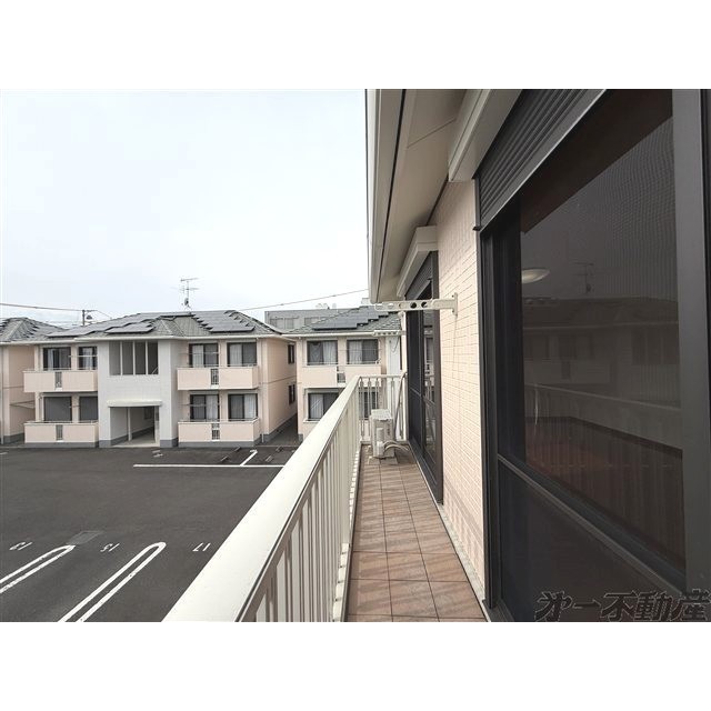 バルコニー　バルコニー