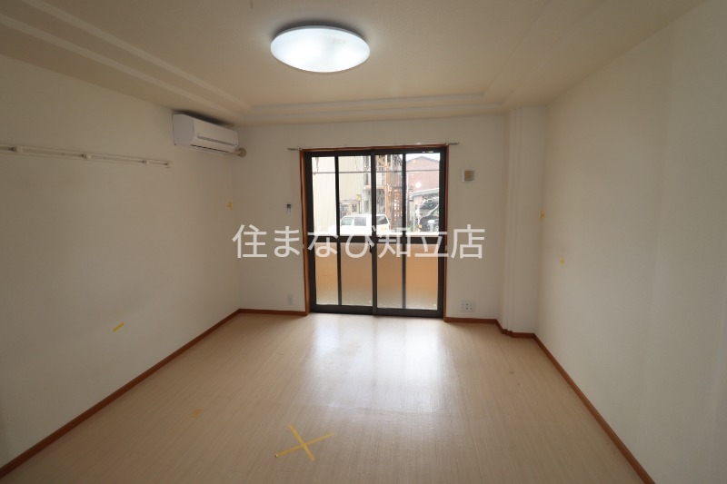 居室・リビング　同型別部屋写真