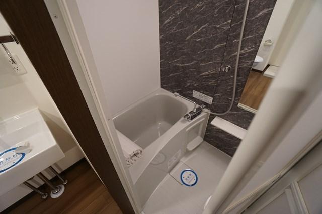 バス・シャワールーム　☆ゆったりくつろげるお風呂☆