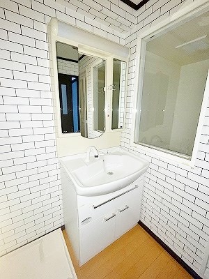 洗面設備　★洗面脱衣所/シャワー付き洗面台★