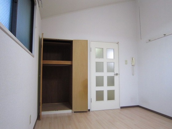 収納　※別号室の写真です