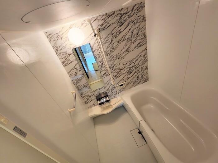 バス・シャワールーム　バス