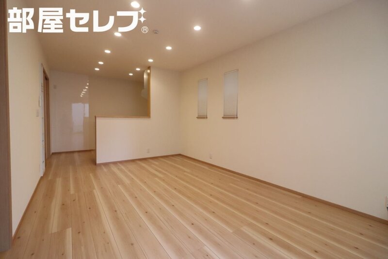 居室・リビング　１０２のお部屋の写真となります。