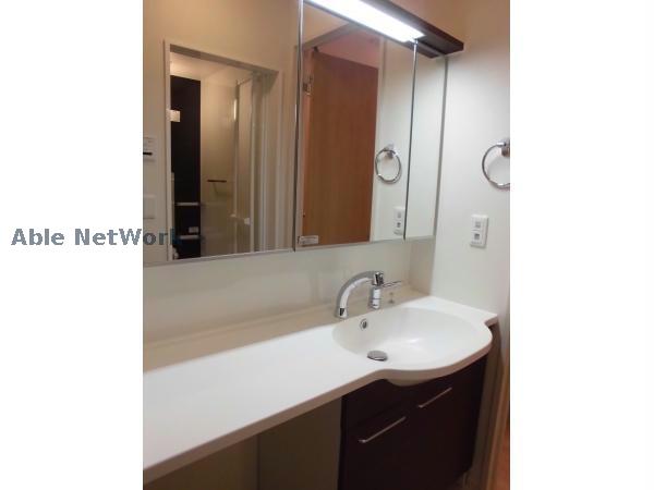 洗面設備　嬉しい独立洗面台