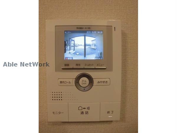 セキュリティ　TVモニター付きインターホン