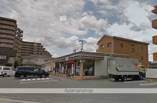 コンビニ　セブンイレブン（コンビニ）まで110m