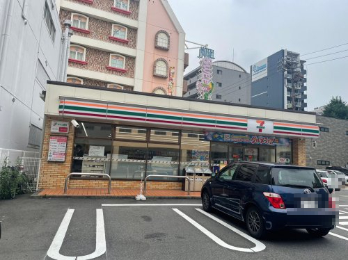 コンビニ　セブンイレブン 名古屋栄5丁目店（コンビニ）まで67m
