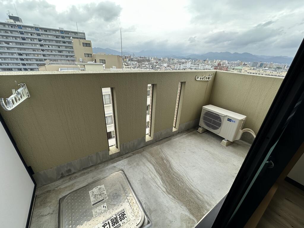 バルコニー　バルコニー