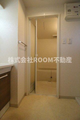 洗面設備　コンパクトで使いやすい洗面所