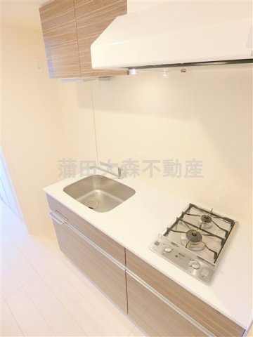 キッチン　2口ガスシステムキッチン　まな板を置ける十分なスペース!